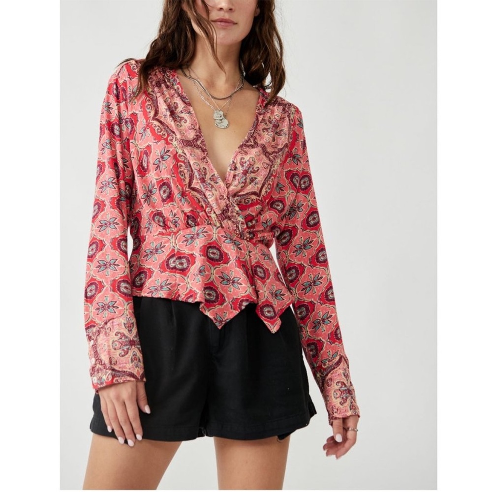 BOGO! FREE PEOPLE Falling For You Top / Hibiscus Combo